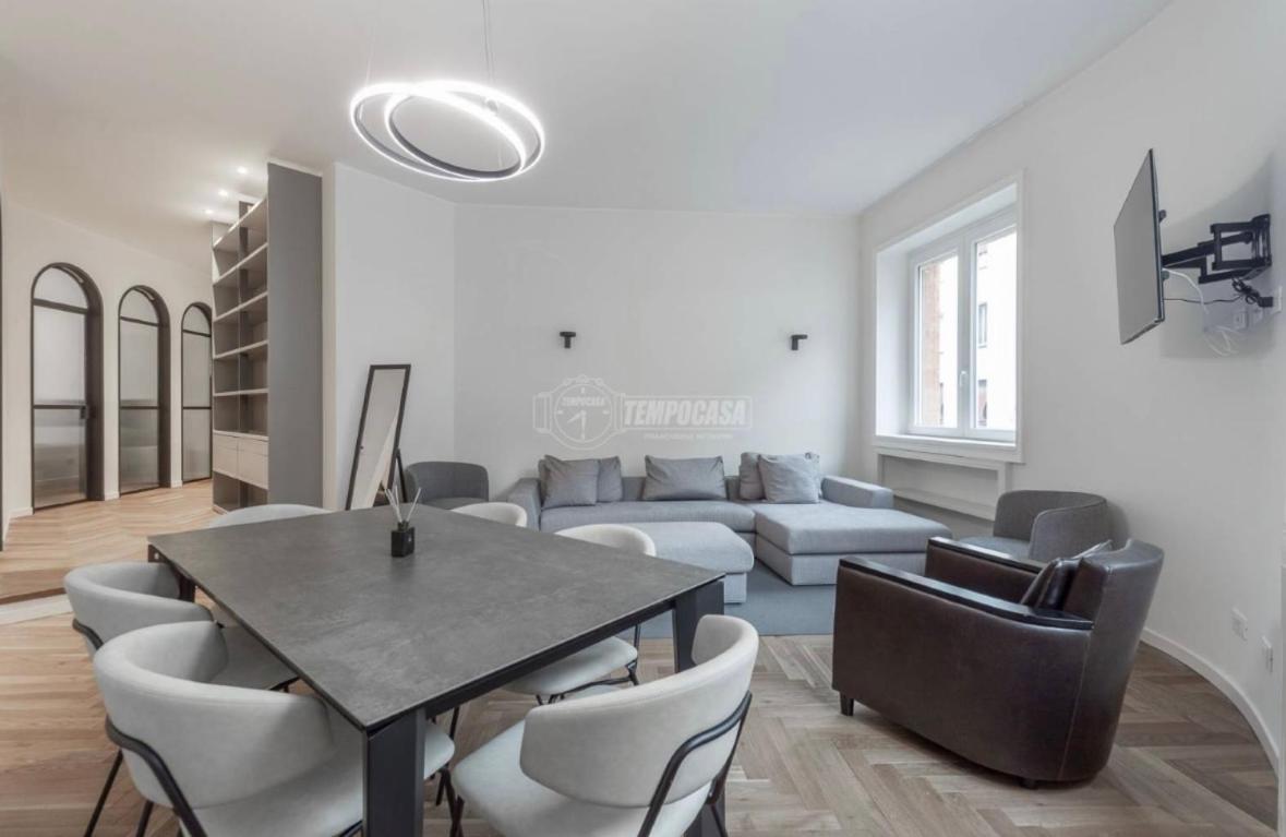 Milano: Bellissimo Appartamento In Pieno Centro Exteriör bild